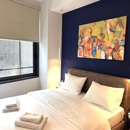 Luxury 3 *